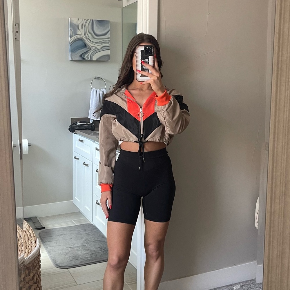PLT Crop Zip size US 4